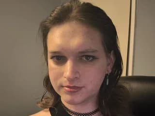 WebCAM of Growligirl