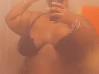 WebCAM di KurvyQutie