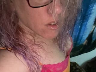 WebCAM of Trixyanne