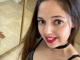 WebCAM of xLilyFlowersx